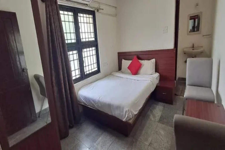 Room 4, Fabhotel Sri Durga Residency, Bangalore