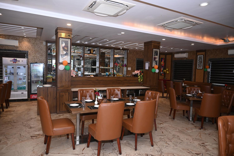 Food & Drinks 5, Hotel Sapphire Inn Siwan, Siwan