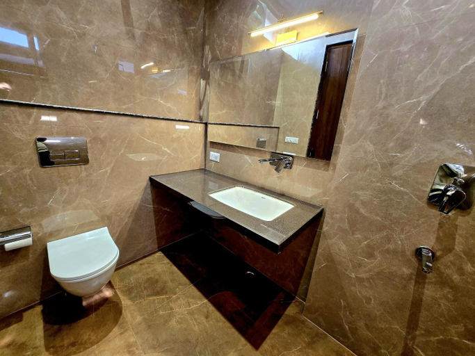 Bathroom 4, Shri Sangam Hotel, Muzaffarnagar