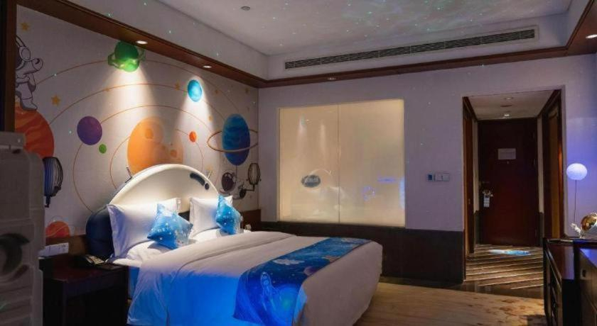 Bedroom 2, Langfang Ovation Hotel, Langfang