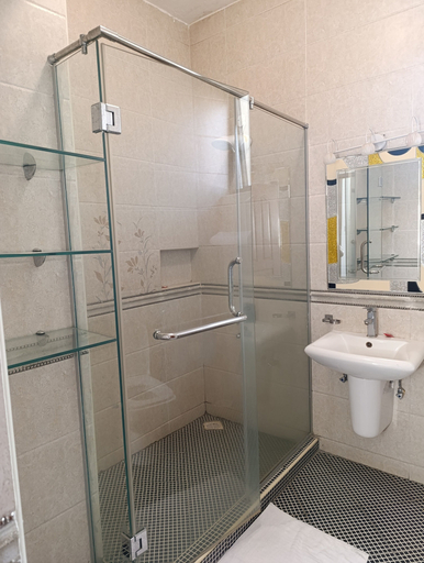 Bathroom 2, Myra Residence, Kibra