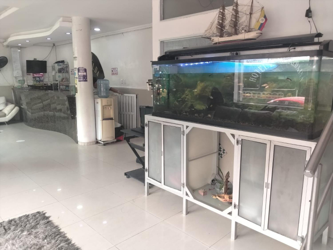 2, hotel esmeralda Baq inn, Barranquilla