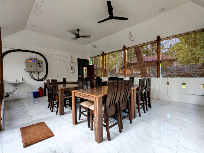 Food & Drinks 2, Crossbill Beach Resort, South Andaman