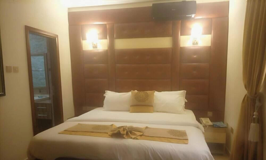 Room 2, Grand East Hotel, AwkaSout