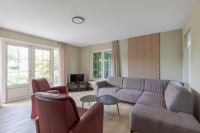Living room 3, Beach Villa With Garden & Water Access, Wûnseradiel