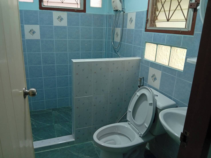Bathroom, MG Guest House, Muang Sukhothai