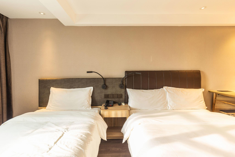 Bedroom 2, Hanting Premium Shanghai Jinyun Road Metro Station Hotel, Shanghai