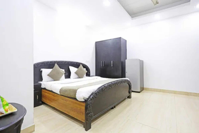Room 4, Via Signature Villa, Gautam Buddha Nagar