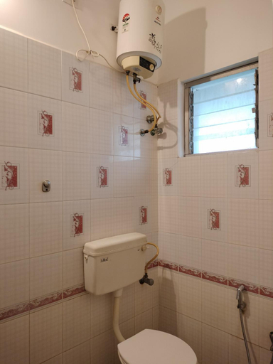 Bathroom 4, Hotel Annamalai, Tiruchirappalli