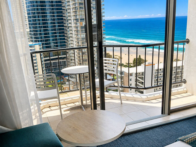 Balcony view 5, Prime Location 2 Double Bed Room Surfers, Gold Coast