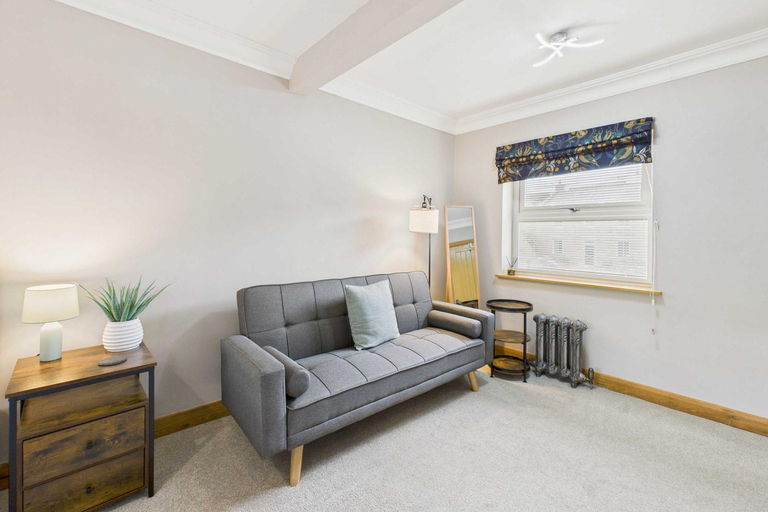 Others 4, Host & Stay | Castle View, Durham