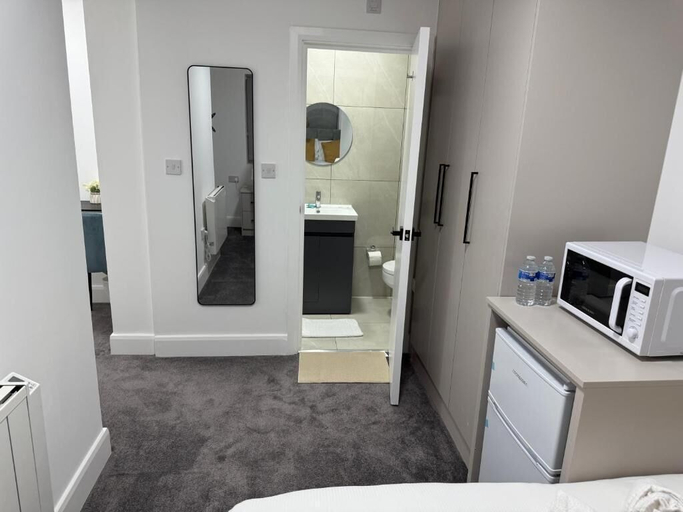 Room 5, London Harrow Hotel, London