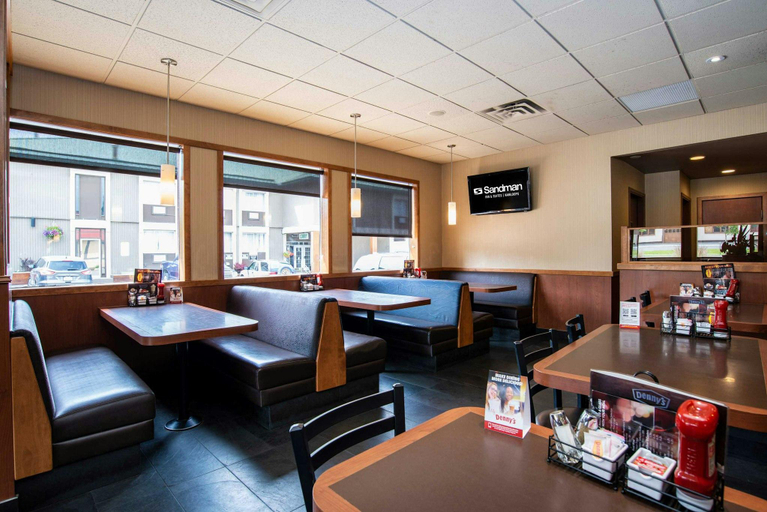 Food & Drinks 5, Sandman Inn Kamloops, Thompson-Nicola