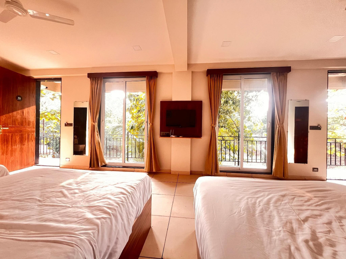 Room 3, Unwind Karjat, Raigarh