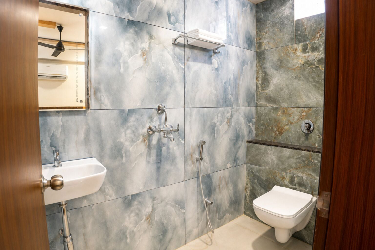 Bathroom 4, Hotel KT Grand By Basotel, Deoghar