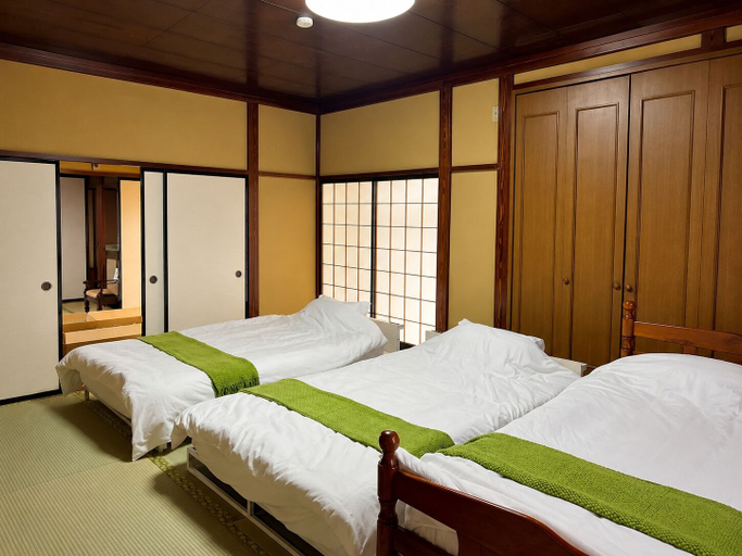 Room 5, Resort villa Nanto EF1, Nanto