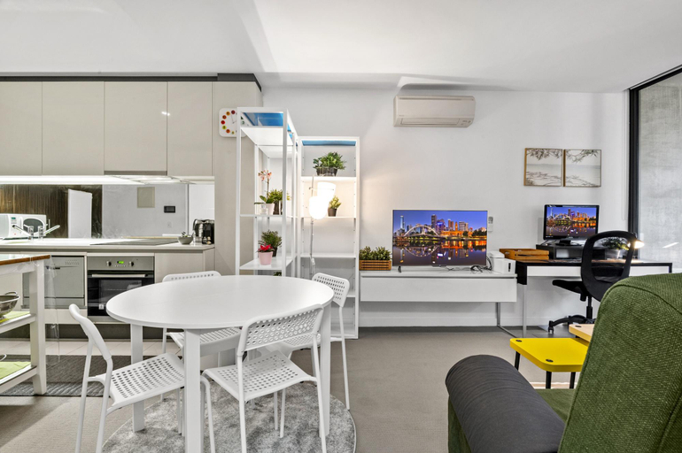 Separate living room 4, City-View 2-Bed Apartment Melbourne CBD, Melbourne