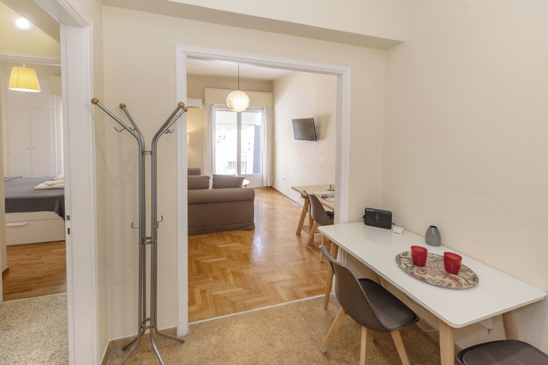 Room 4, Athenian Apt with Balcony Pagkrati by GHH, Attica