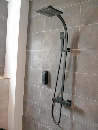 Bathroom 4, voak home, Wouri
