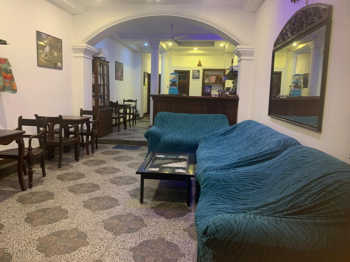 Others 2, Dream Villa, Galle Four Gravets