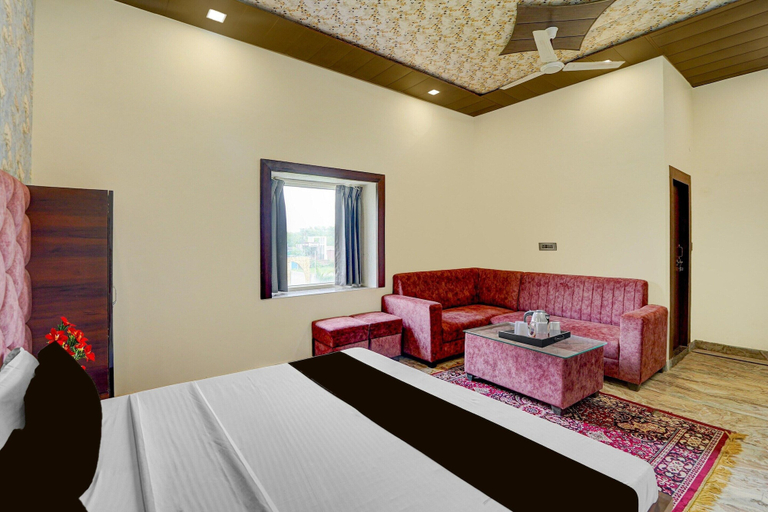 Room 3, Classic With Twin Bed Ummed Palace, Mathura