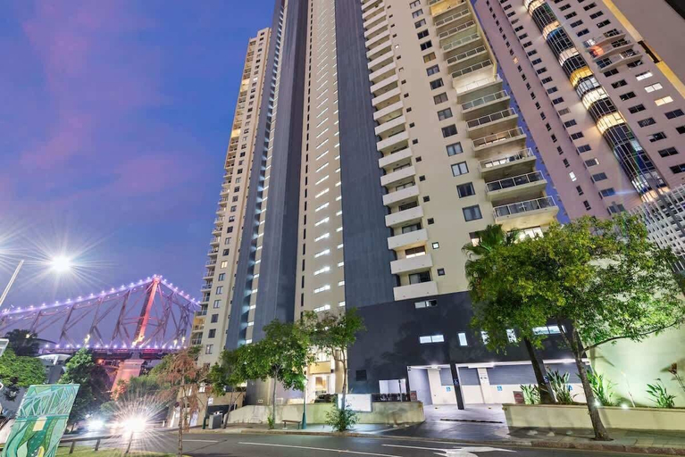 Interior 4, Spectacular! 2bed, 1bath, 1car, Views ~ CBD, Brisbane