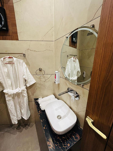 Bathroom 4, M.S CONTINENTAL, Yamunanagar