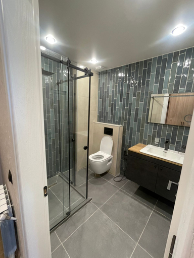 Bathroom 5, Batumis Karibche, Batumi