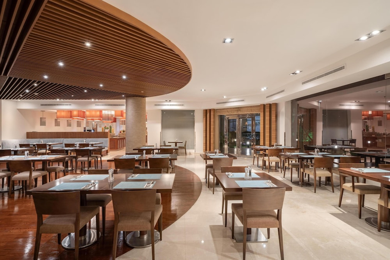 Food & Drinks 5, Park Inn by Radisson Al Khobar Hotel, Al Khobar