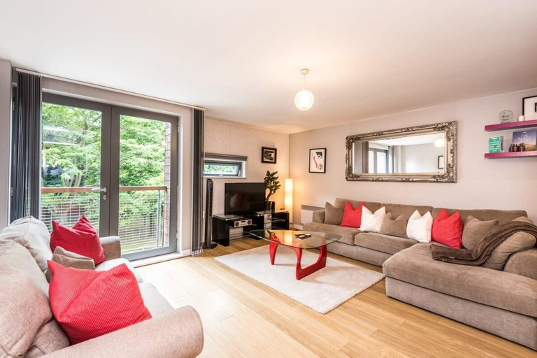 Others 4, Host & Stay | York Place Apartment, Sefton