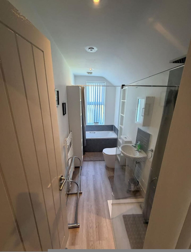 Room 4, The Landmark Comfy 2BR Home in Rugby Sleeps 5, Warwickshire