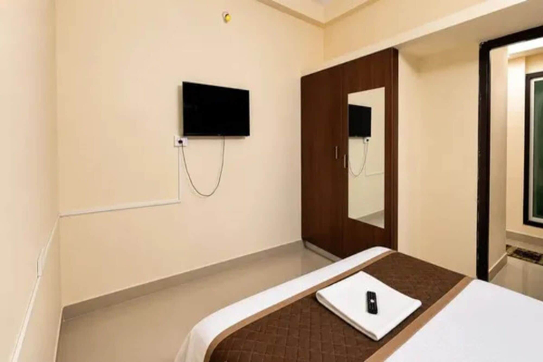 Room 5, Fabhotel Srinivasa Residency, Kancheepuram