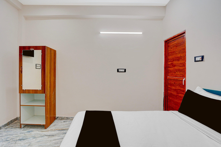 Room 3, Hotel O Vijay Shree Marriage Hall, Gopalganj