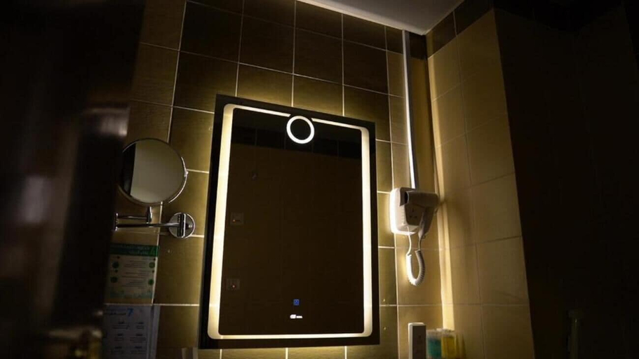 Bathroom 2, Triple One Hotel, Al Madinah Al Munawwarah
