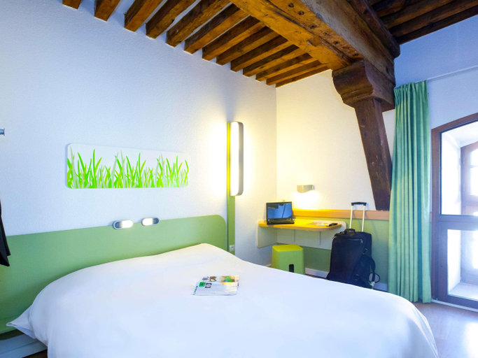 Bedroom 2, Ibis Budget Marseille Vieux Port, Bouches-du-Rhône
