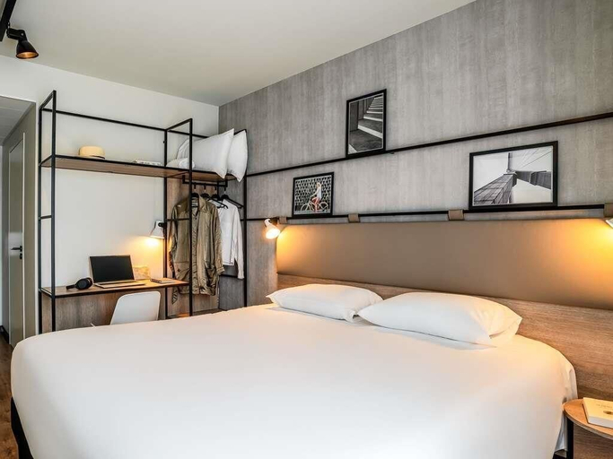 Bedroom 2, ibis Bordeaux Nord Carbon Blanc, Gironde