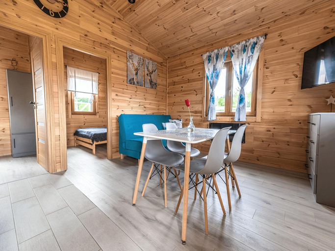 Dining 4, Cottage in Duszniki Zdroj With Hilltop Views, Kłodzko