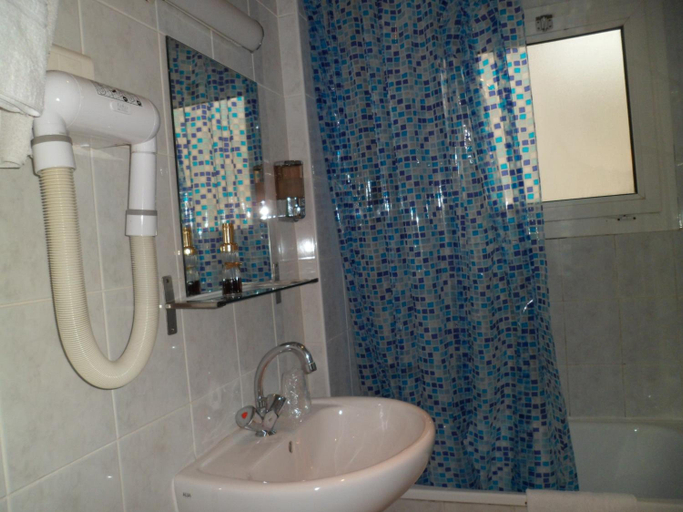 Bathroom 4, Hotel de Paris Opera, Paris