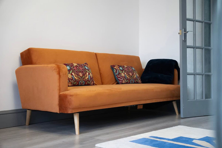 Room 2, Newcastle 2BR Sleeps 5 2 Parking by Stay With Us, Newcastle upon Tyne