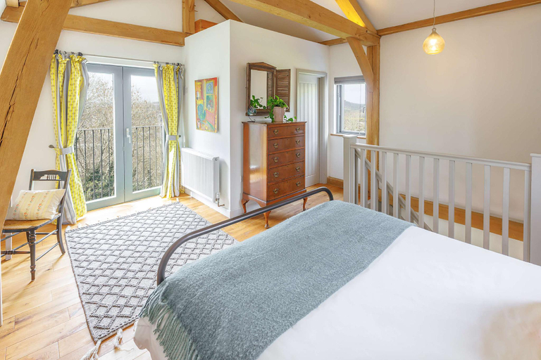 5, Host & Stay | Tree House, East Sussex