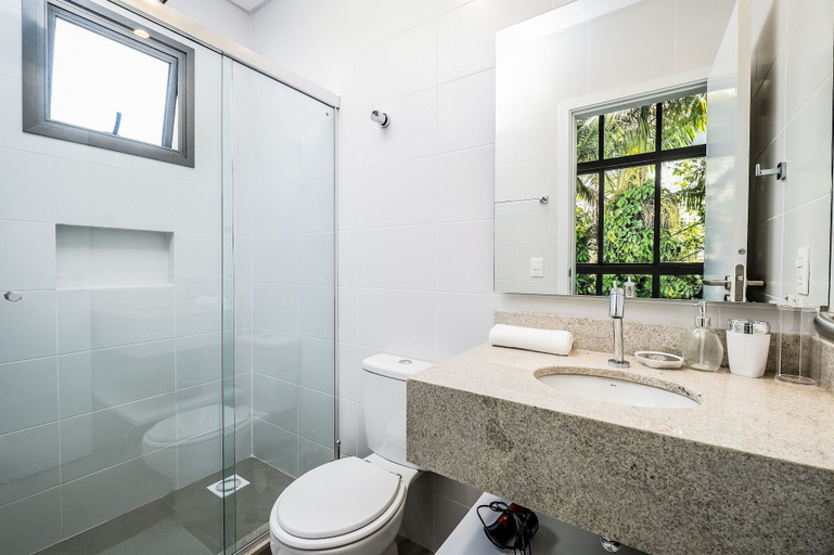 Bathroom 2, Amazing Loft 750m From Canas Beach Tps207, Florianopolis
