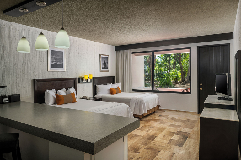 Bedroom 3, El Cid Granada Hotel - All Inclusive, Mazatlán