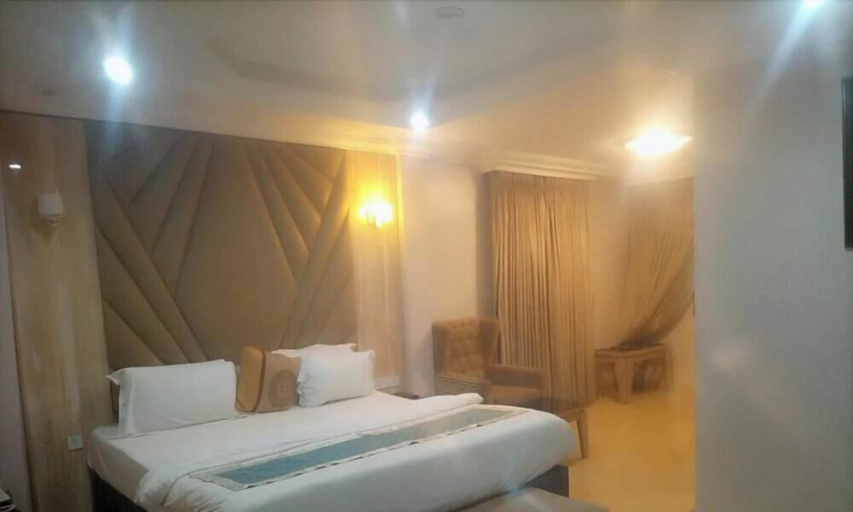 Room 5, Grand East Hotel, AwkaSout