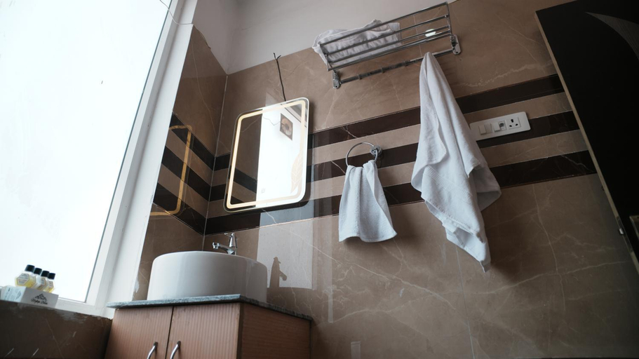 Bathroom 3, Shivlok Residency, Uttarkashi
