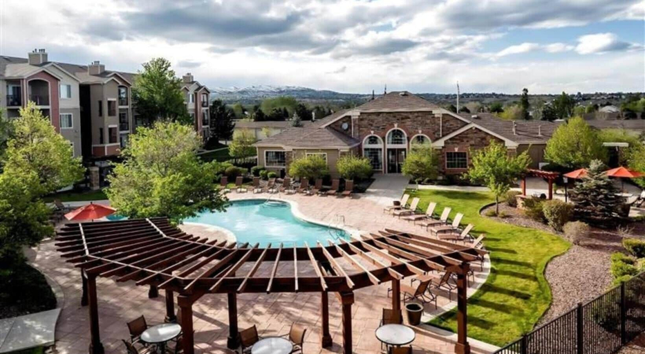 Interior 3, Landing Spectacular 2bd, Pool, Gym, Jefferson
