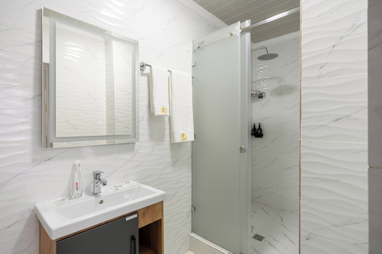 Bathroom 4, Cozy Hotel, Bishkek