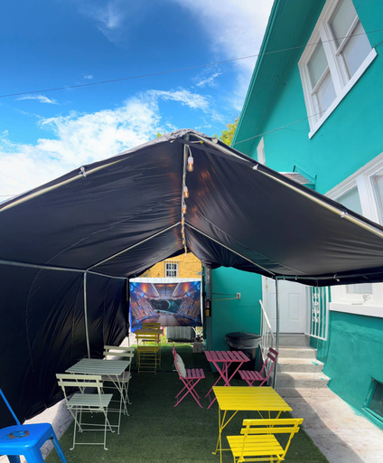 Outdoor dining 2, Green Little Havana, Miami-Dade