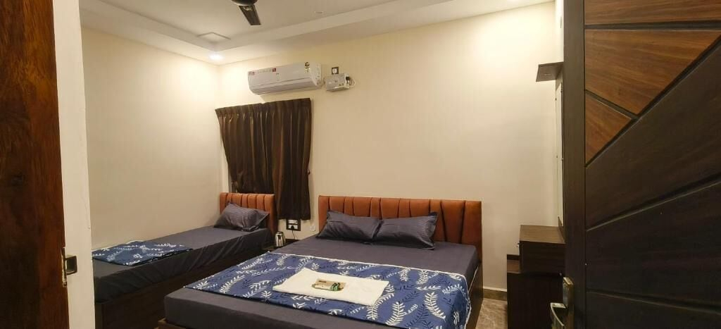Room 4, PVR GRand Residency, Tiruvannamalai