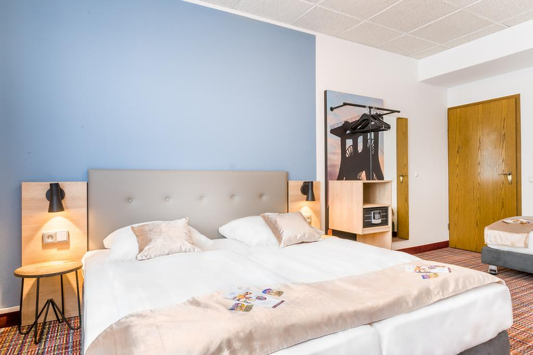 Bedroom 5, Hotel Ambassador Essen, Essen