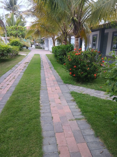 Property grounds 5, Boni Beach, Sonsonate